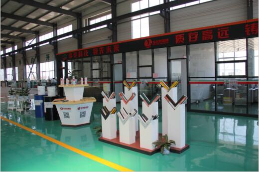 標準門窗生產車間-派克機器