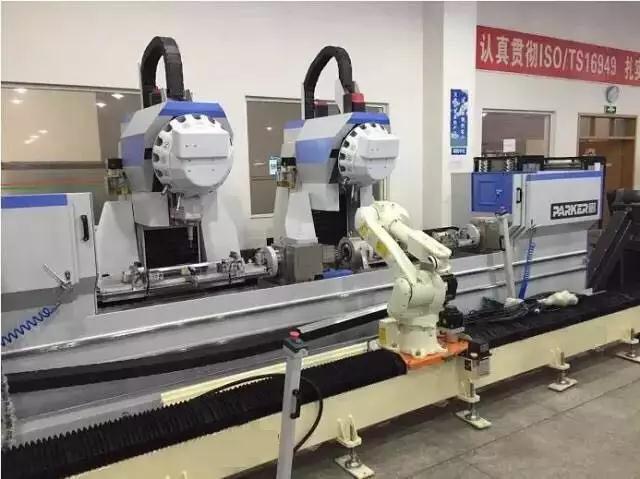 派克機器雙頭加工中心