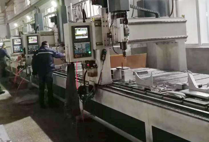 鋁型材加工中心